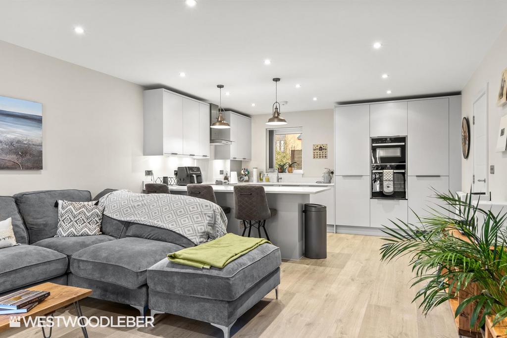 Astoria Place 16.jpg
