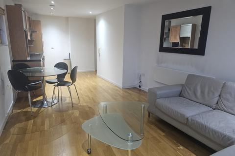2 bedroom flat for sale, Crown Point Road, Leeds