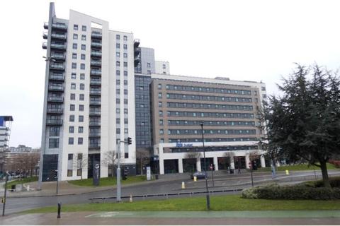 2 bedroom flat for sale, Crown Point Road, Leeds