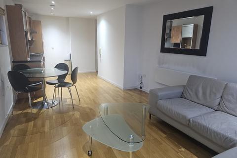 2 bedroom flat for sale, Crown Point Road, Leeds