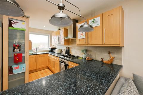 2 bedroom maisonette for sale, Sycamore Field, Harlow