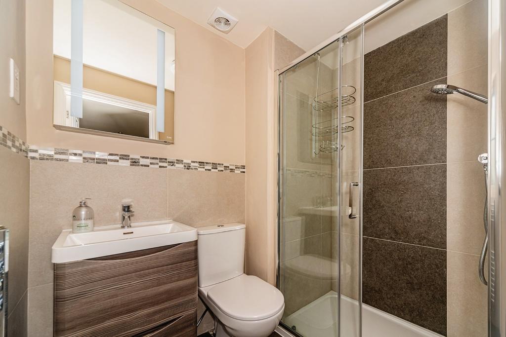 En-suite Bathroom