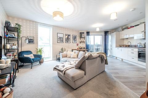 2 bedroom apartment for sale, Brooklands Square, Brooklands, MILTON KEYNES