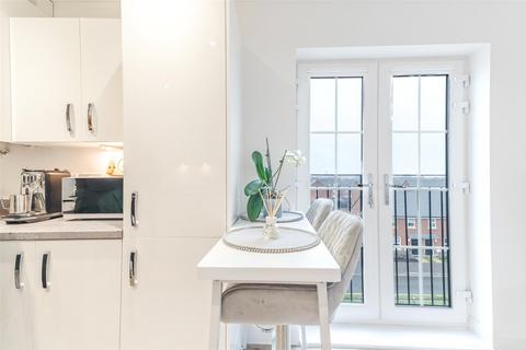 2 bedroom apartment for sale, Beaumaris Road, Bearwood, Bournemouth, Dorset, BH11