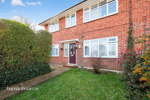 2 bedroom maisonette for sale, Crayke Hill, Chessington
