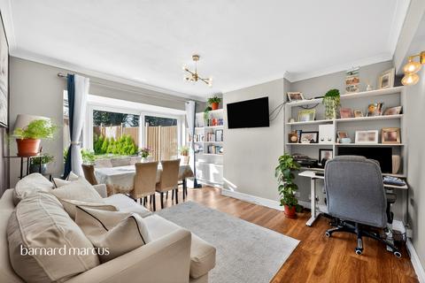 2 bedroom maisonette for sale, Crayke Hill, Chessington