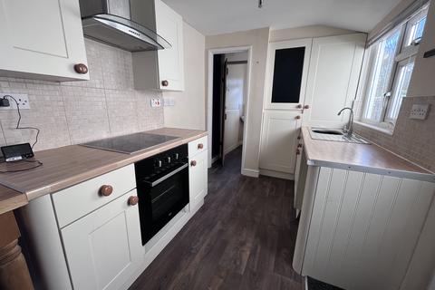 3 bedroom house to rent, Bristol Road, BRIDGWATER