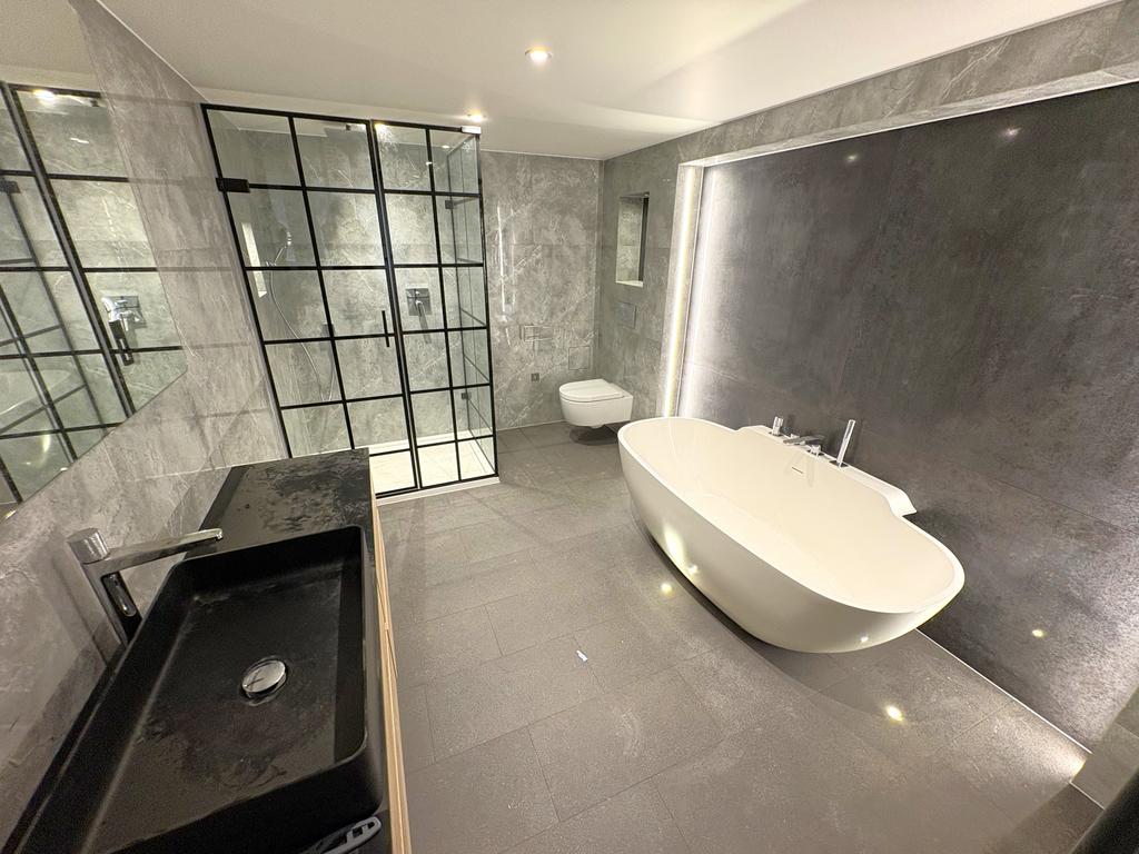 En-suite Bathroom