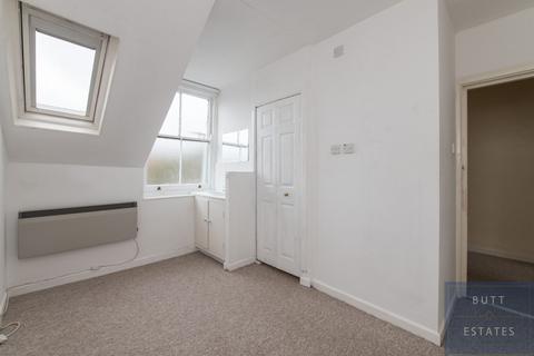 undefined, Exeter EX4