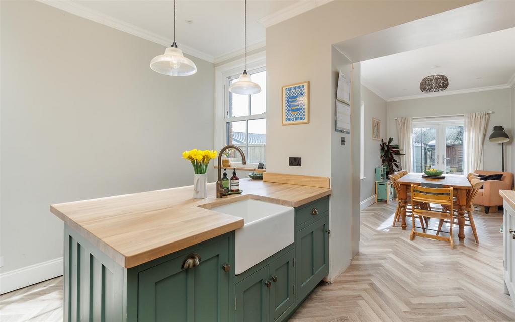 Kitchen Dining Area
