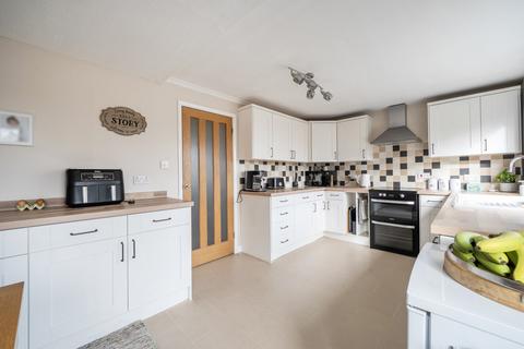 3 bedroom end of terrace house for sale, Rickman Close, Reading RG2