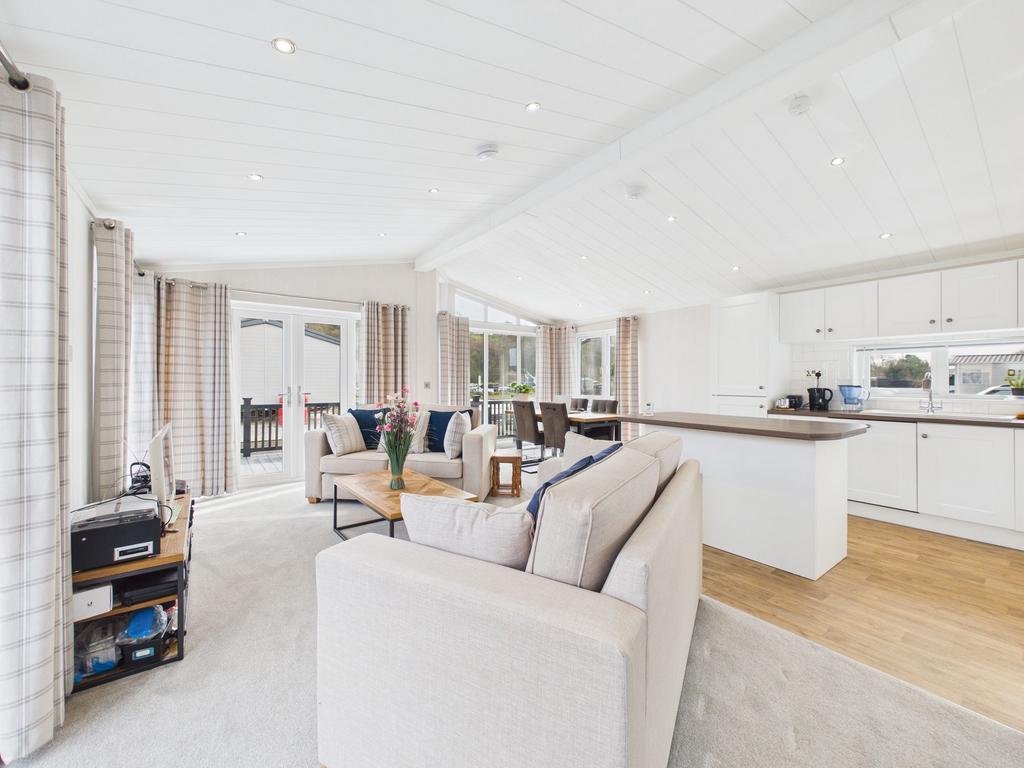 Open-Plan Living Kitchen