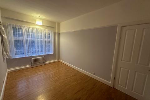 1 bedroom apartment to rent, Manor Road, Bournemouth
