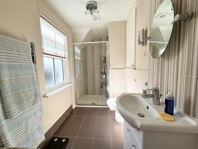 Ensuite