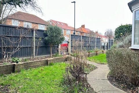 undefined, Addison Avenue, Hounslow TW3