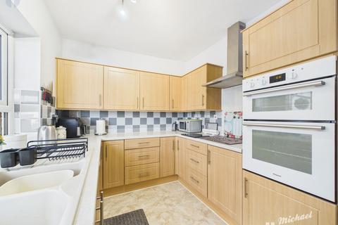 2 bedroom bungalow for sale, Denham View, Granborough