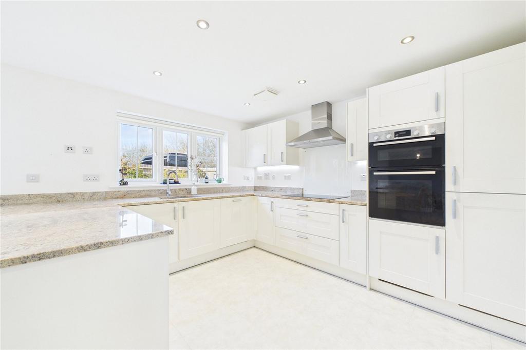 Kitchen/Breakfast Rm