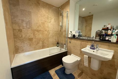 2 bedroom apartment to rent, Princes Parade, Liverpool, L3