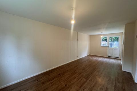 3 bedroom house to rent, Greatmeadow, Northampton, NN3