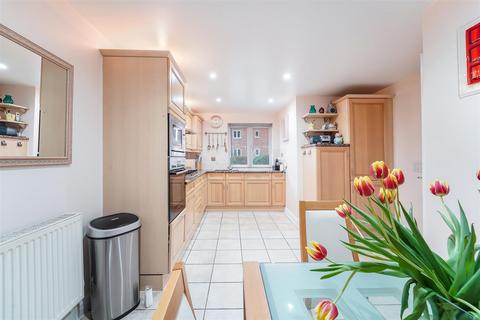 undefined, Wingfield Court, Banstead