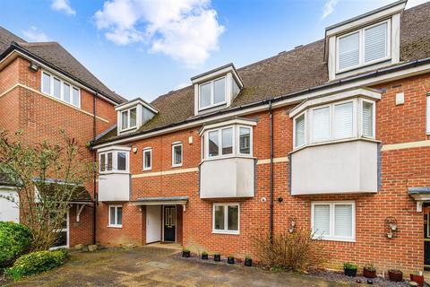 undefined, Wingfield Court, Banstead