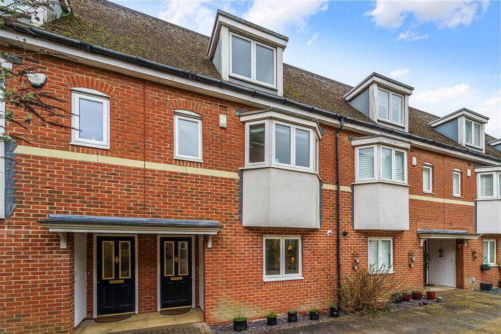 WINGFIELD COURT, 13  (17).jpg