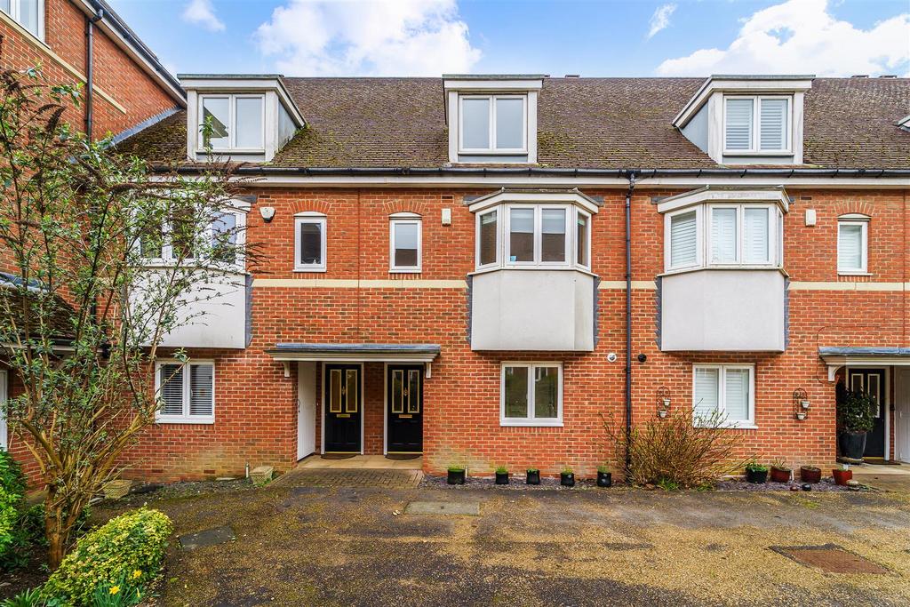 WINGFIELD COURT, 13  (16).jpg