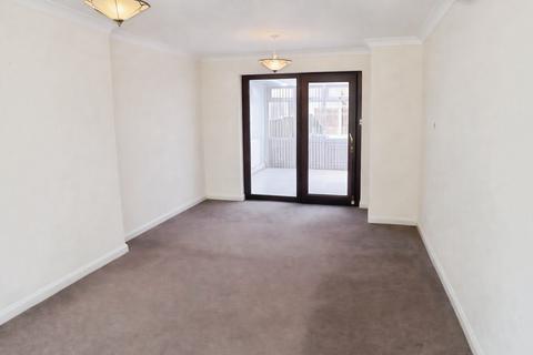 3 bedroom terraced house to rent, Latchetts Shaw, Basildon, SS16