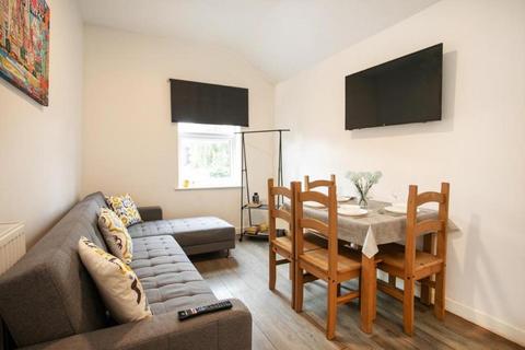 2 bedroom apartment to rent, Nottingham, NG7