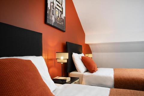 2 bedroom apartment to rent, Nottingham, NG7