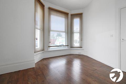 Studio to rent, London Road, Greenhithe, Kent, DA9