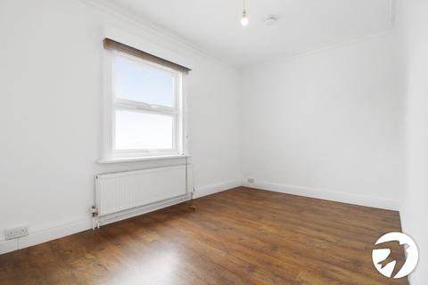 Studio to rent, London Road, Greenhithe, Kent, DA9