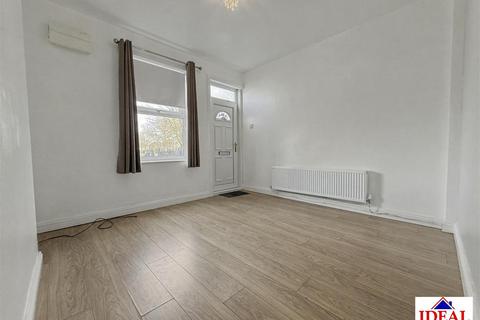 3 bedroom terraced house for sale, Skellow Road, Carcroft, Doncaster