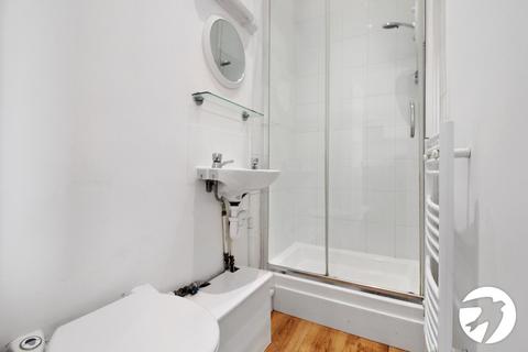 1 bedroom flat to rent, London Road, Greenhithe, Kent, DA9