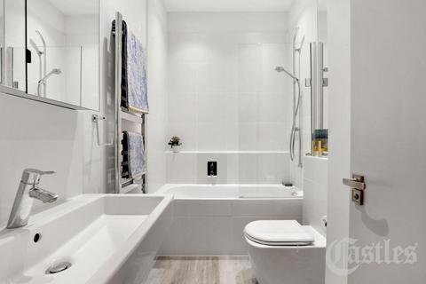 2 bedroom flat for sale, Shepherds Hill, N6