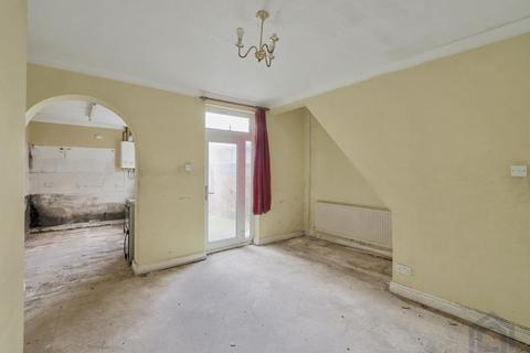 undefined, Chesterfield S42