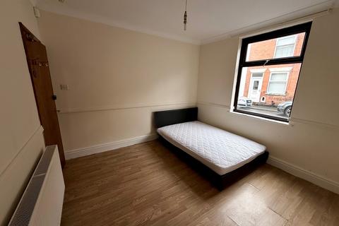 undefined, College Street, GRANTHAM, NG31