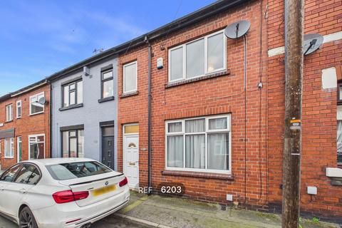 3 bedroom property to rent, Charles Street, Castleford, WF10 4DZ