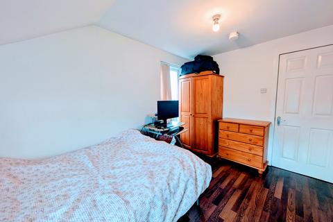 undefined, East Road, Manchester, M12