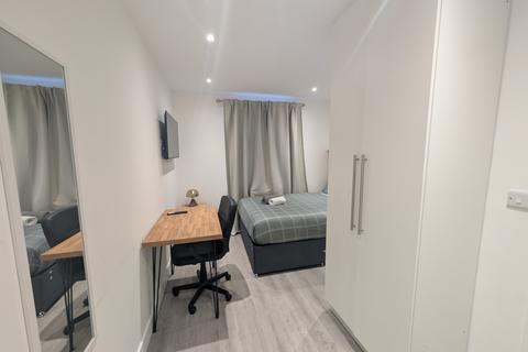 undefined, New Lane, Manchester, M30