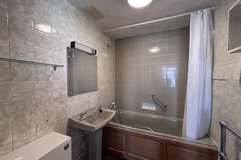 1 bedroom apartment to rent, Bath Road, BOURNEMOUTH