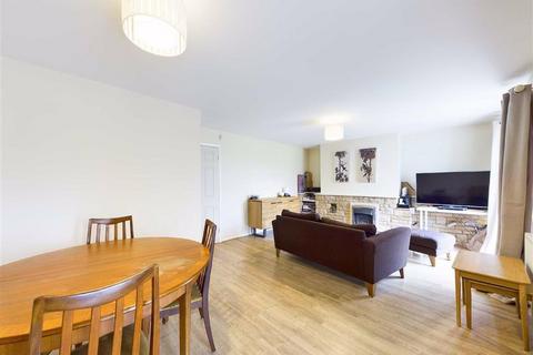4 bedroom semi-detached house for sale, Oldbury Orchard, Gloucester