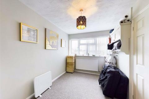 4 bedroom semi-detached house for sale, Oldbury Orchard, Gloucester