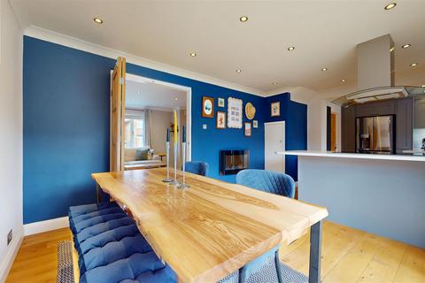 4 bedroom detached house for sale, Gleneagles Close, Milton Keynes MK3