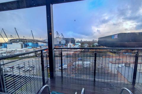 2 bedroom apartment to rent, The Waterfront, Manchester, M11