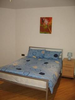 2 bedroom apartment to rent, Taylorson Street South, Salford, M5