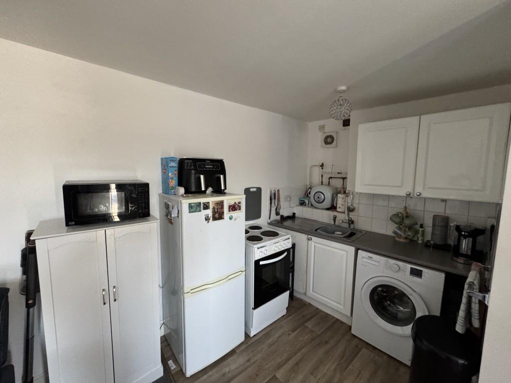 4 Medium T202602260941.jpg