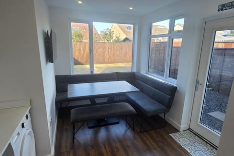 Studio to rent, Quarry Road, Hanham, BRISTOL