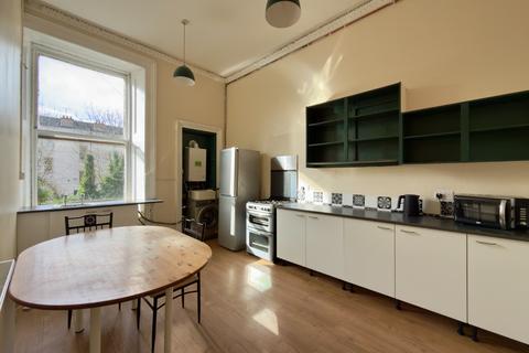 3 bedroom flat to rent, West Princes Street, Woodlands, Glasgow, G4