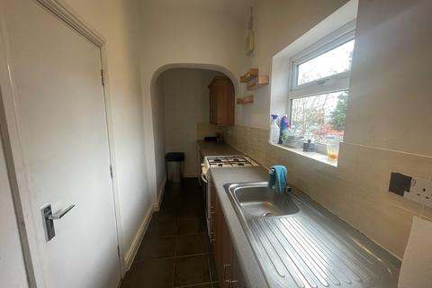 4 bedroom apartment to rent, Poplar Road, Kings Heath